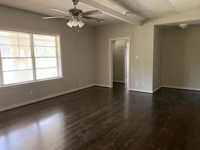 Photo - 1001 Washington St