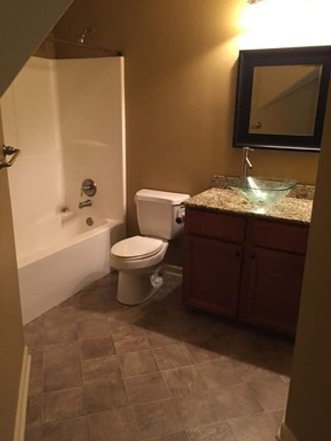 Photo - 3 Bedroom Townhouse in Broussard