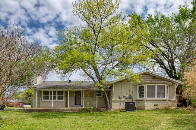 Photo - Gorgeous, Spacious Home in Meadowbrook Area, Ft Worth