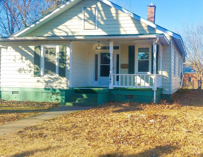 Building Photo - 142 Windsor Ave Rental