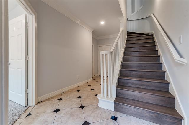 Photo - 3471 Howell St