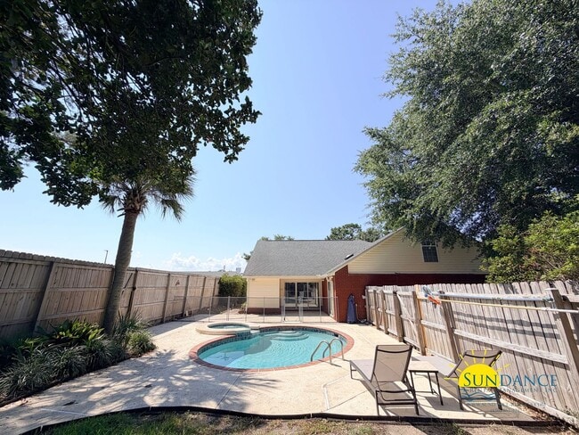 Building Photo - 4504 Boca Dr