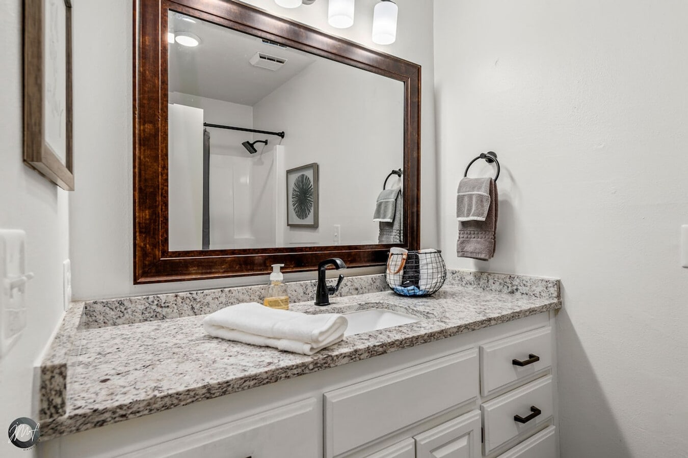 Photo - 30 Lunsford Ln Unit ID1241312P