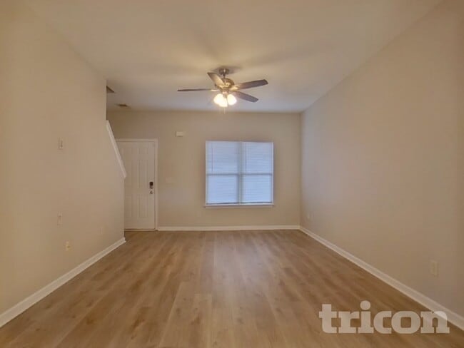 Photo - 74 Wyndham Ct