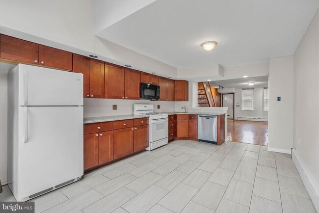 Photo - 708 Tasker St