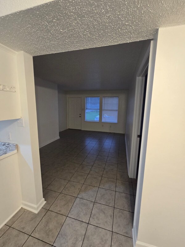 Photo - 2182 Gardere Ln Unit B