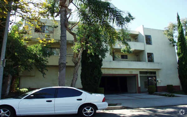 1029 Mira Mar Ave