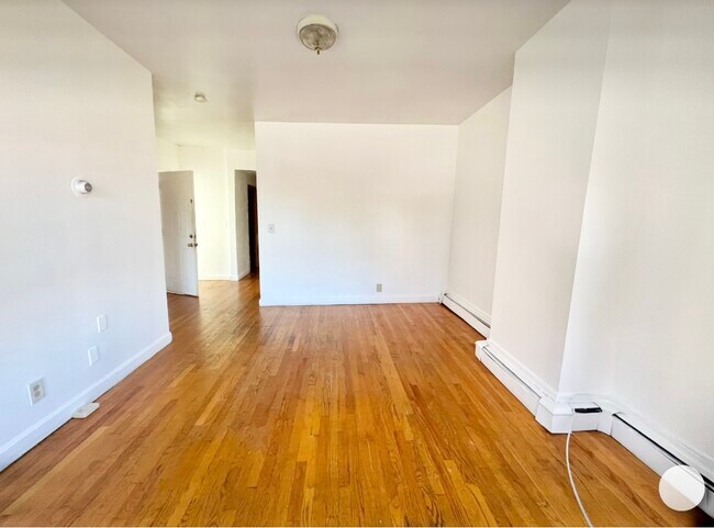 Photo - 848 Huntington Ave Unidad 2