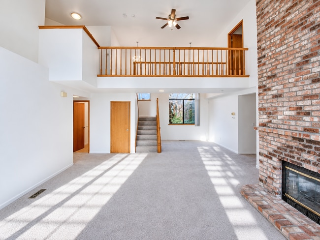 651 Alquire Pkwy