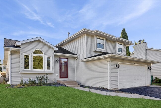 Photo - 1424 Phoenix Ln