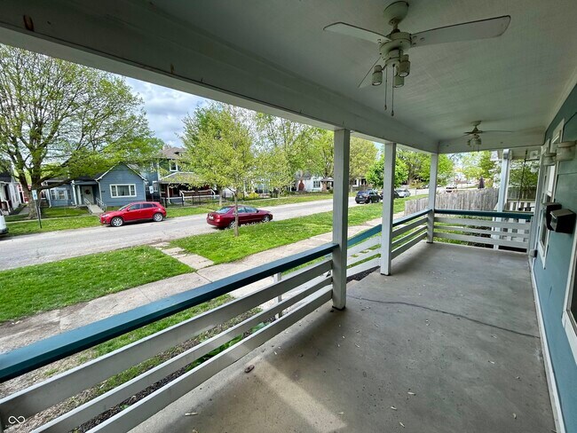 Photo - 1815 Woodlawn Ave