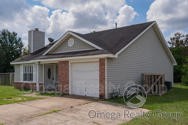 Photo - 900 Mister Dr