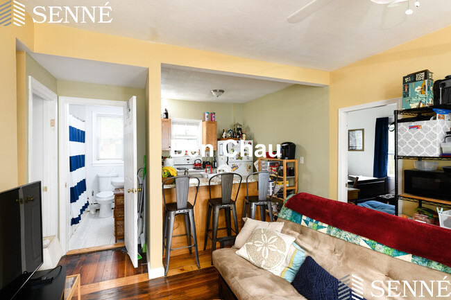 Photo - 20 Bristol St Apartments Unit 2B