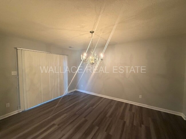 8206 Gallaher Station Dr