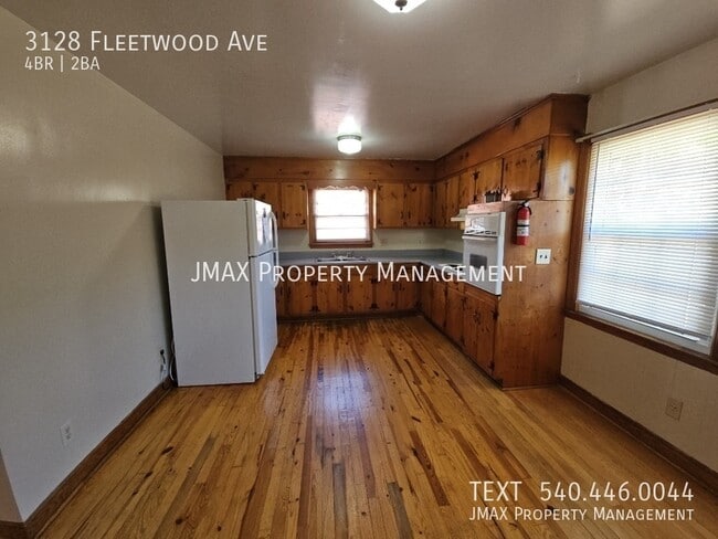 Photo - 3128 Fleetwood Ave SW