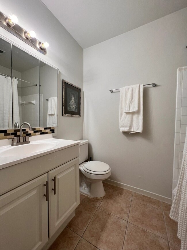 Photo - 306 Hawthorne St Unit 5