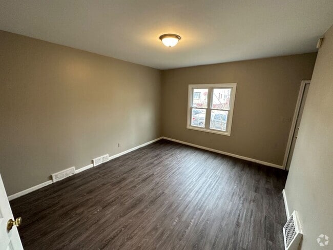 Building Photo - 2165 S 20th St Rental