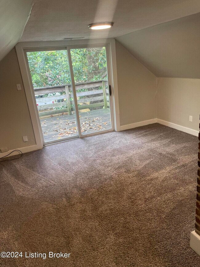 Photo - 2052 Midland Ave Unit 3