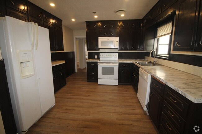 Building Photo - 1309 Carol Way Rental