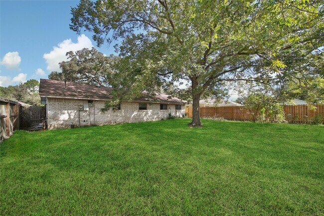 Photo - 1559 Diplomat Way