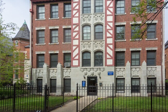 Photo - 2423 N Kedzie Blvd Unidad 411 Rental