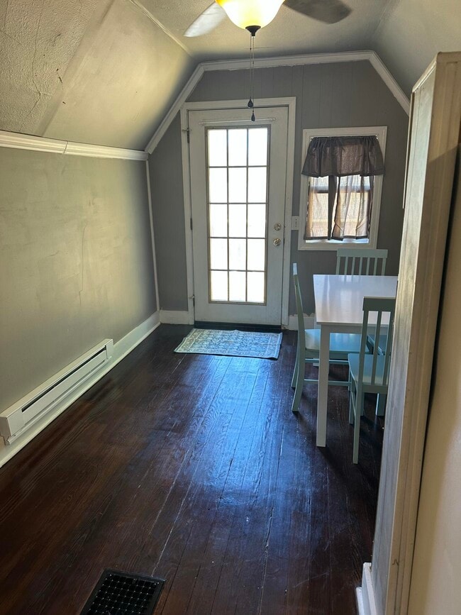 Photo - 1601 Hinkson Ave