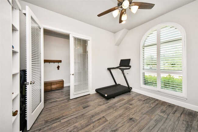 Photo - 2206 Forest Trace Ln