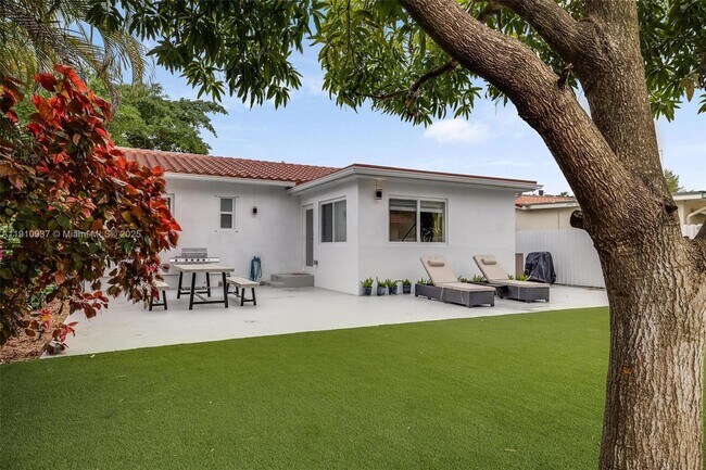 Photo - 2969 SW 20th St