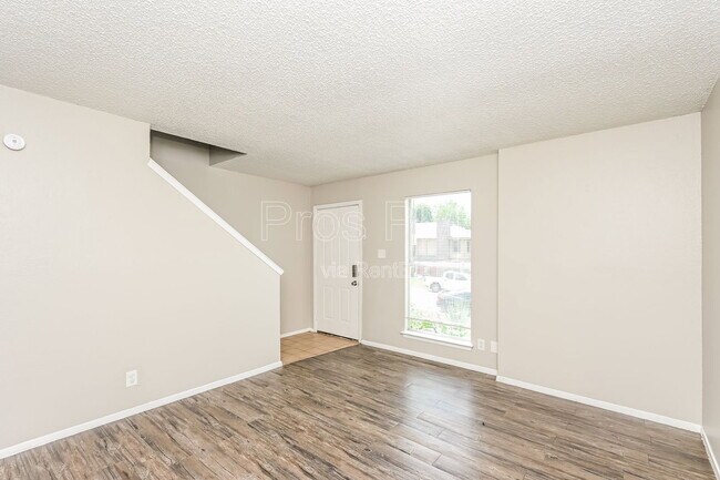 Photo - 3807 Coates Cir