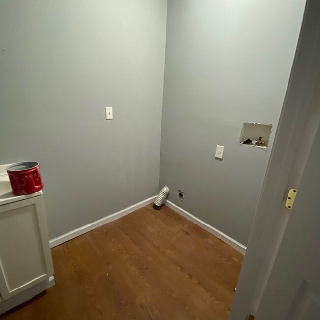 Photo - 446 6th Ave Unit Upstairs Apartment