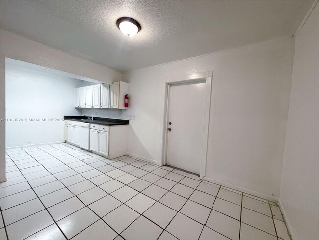 Photo - 5970 NW 28th St