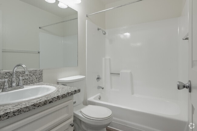 2BR, 2BA - 850SF