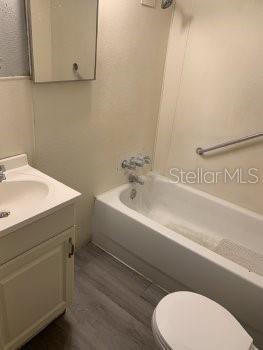 Photo - 2430 Tanglewood St Unidad 2