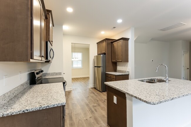 Photo - 124 Renwood Rd