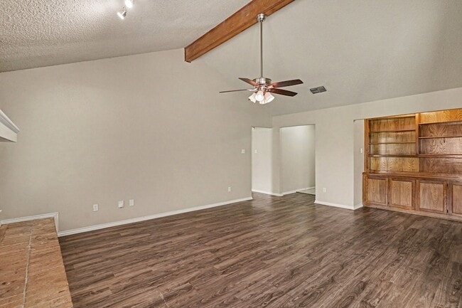 Photo - 2608 Green Ridge St
