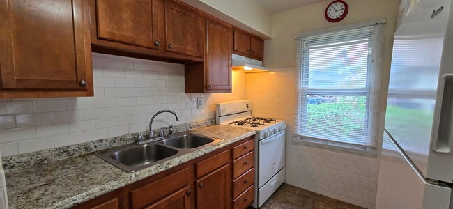 Photo - Newly Remodeled House for Rent in Crestwood