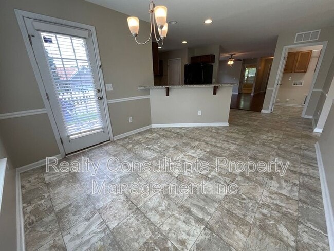 Photo - 6143 Trotting Pl