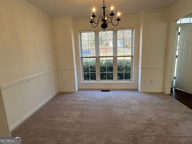 Photo - 2022 Whitfield Ln