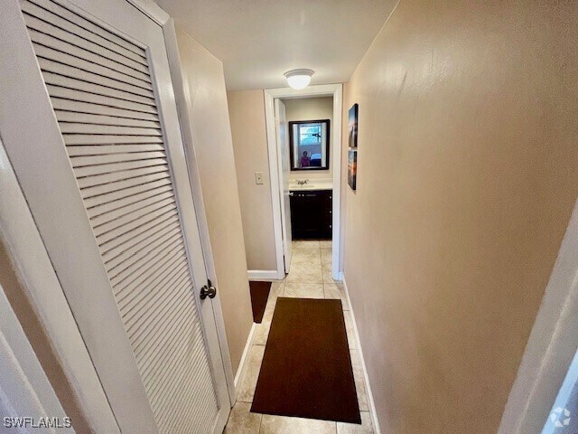 Building Photo - 150 Turtle Lake Ct Unit 107 Rental