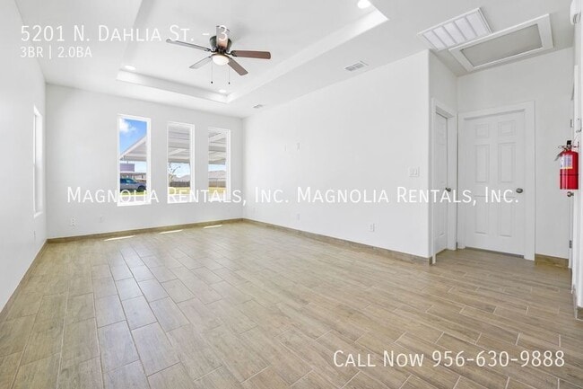 Photo - 5201 N Dahlia St Unidad 3