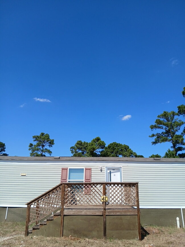 Photo - 828 E Hwy 71