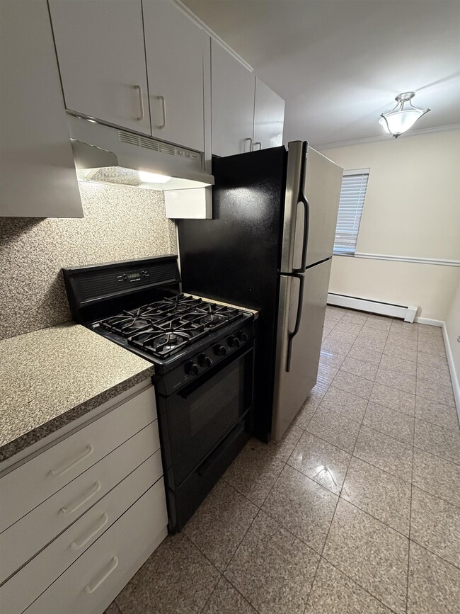 Photo - 420 Sheridan Pl