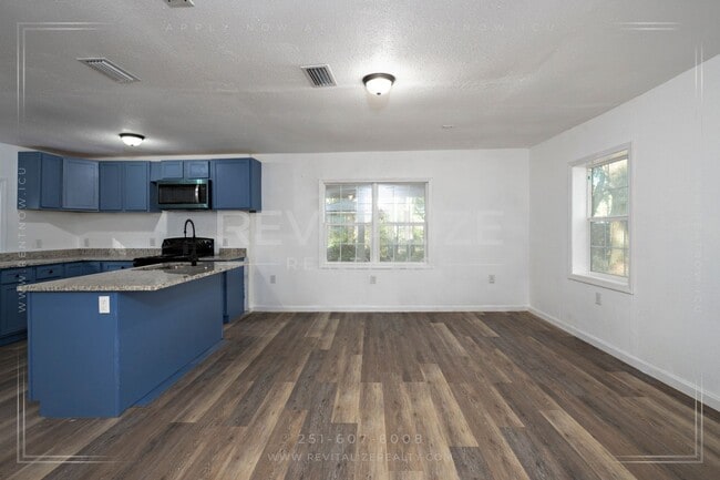 Photo - Fully Renovated 3/2 in West Mobile!