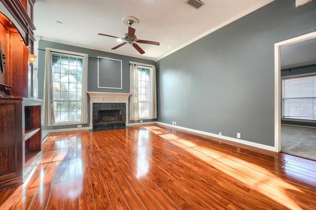 Photo - 1813 Newton Dr