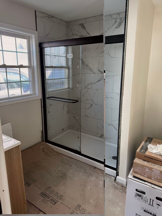 Building Photo - 324 Harrison St