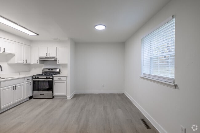2BR, 1BA-723SF - Bristol - Dining Room