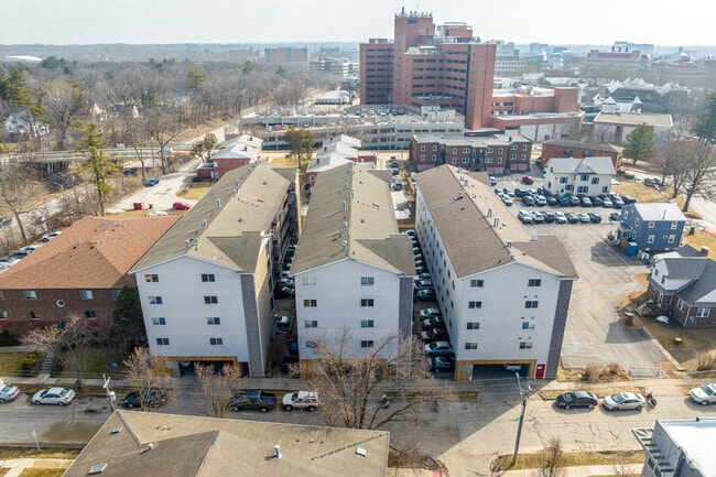 Aerial - Forum at Lincoln Rental