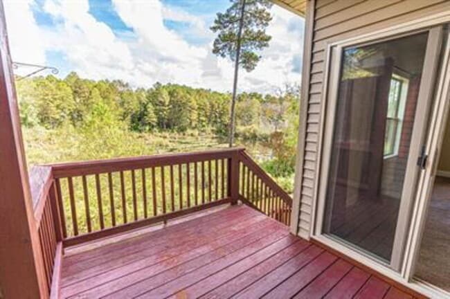 Building Photo - 90 Cypress Cir