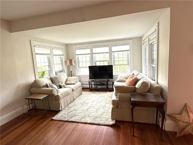 Photo - 124 Beach Rd