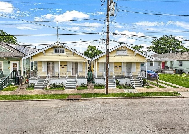 Building Photo - 7933 Olive St Rental